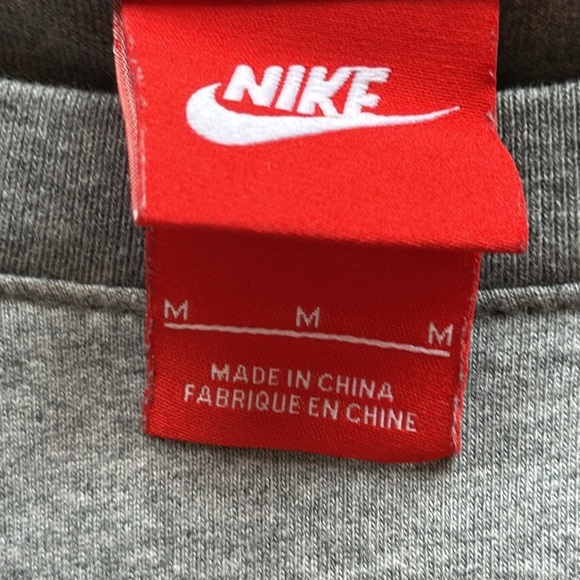 Nike Just Do It gray, black, and red top, size M - Picture 7 of 9